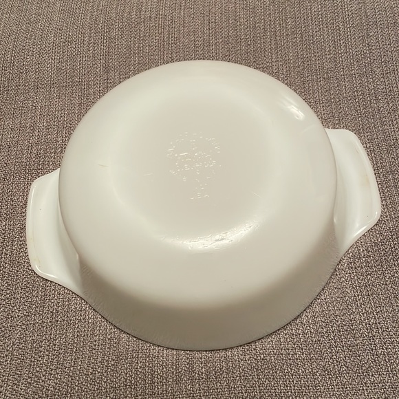 Vintage Fire King Blue Corn Floral Casserole Dish 1 Quart Milk Glass 50’s Era - Picture 5 of 11